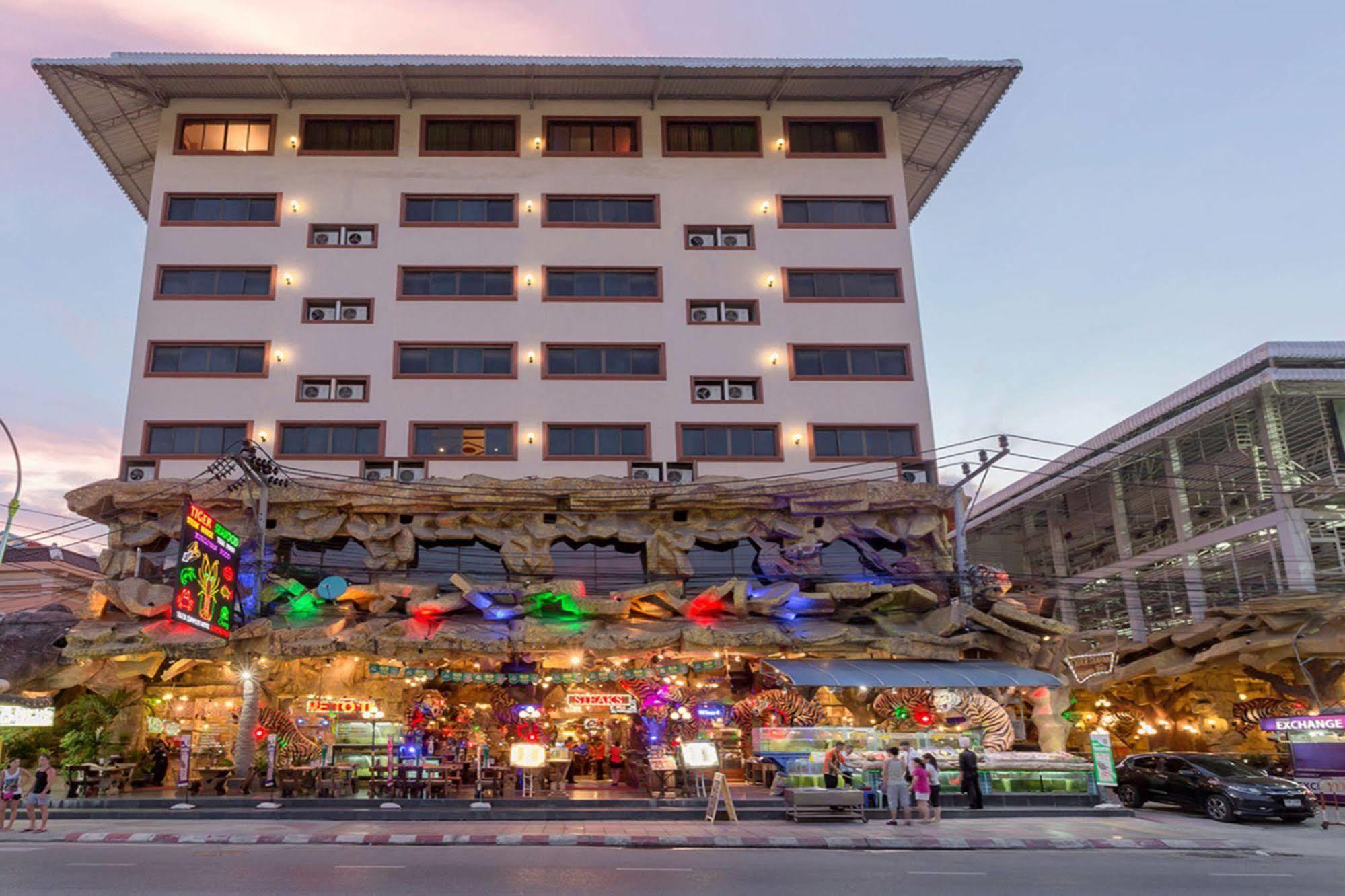 Tiger Inn Patong Kültér fotó